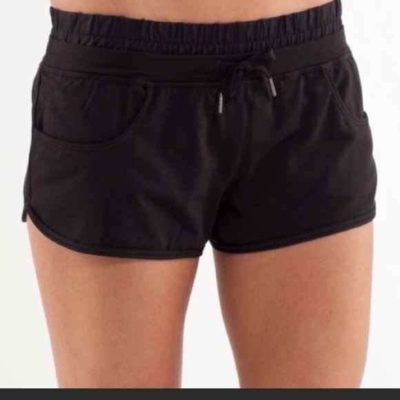 Lululemon strength and tone shorts - Picture 2 of 8